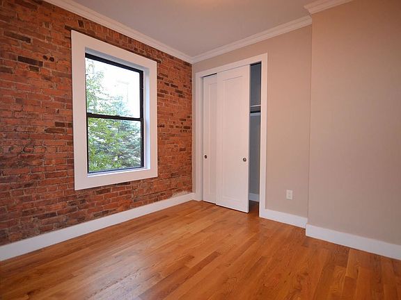 5th image of 2168 35th St APT 2G