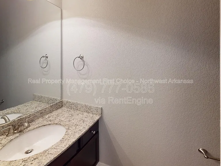 2702 W Kilimanjaro Way — Photo 5