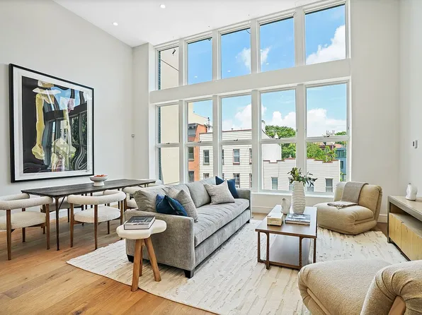 47 Diamond St APT 3A, Brooklyn, NY 11222