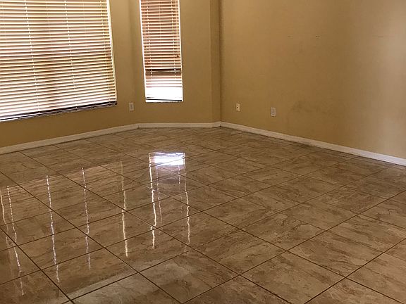 5th image of 265 Porchester Dr