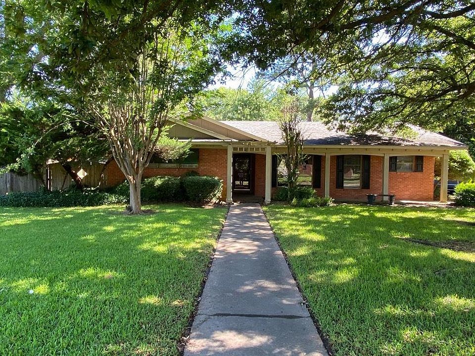 1st image of 250 Bermuda Dr