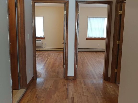 5th image of 345 Prospect Ave #1
