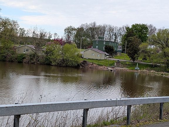 4th image of 2125 Oak Orchard River Rd
