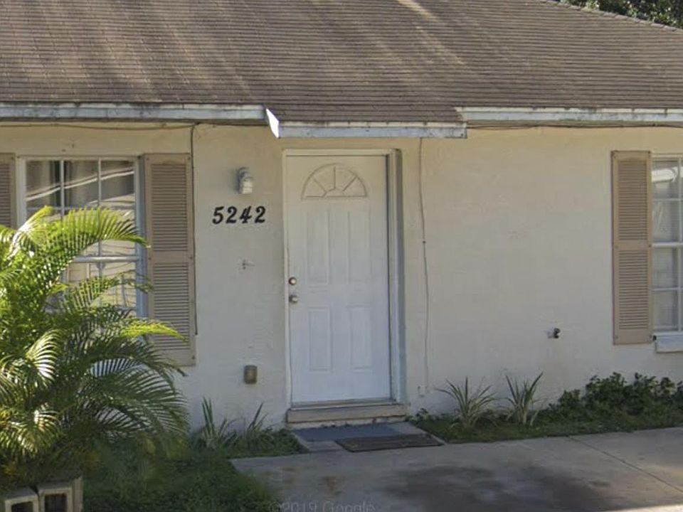 1st image of 5240 Lime Ave #2