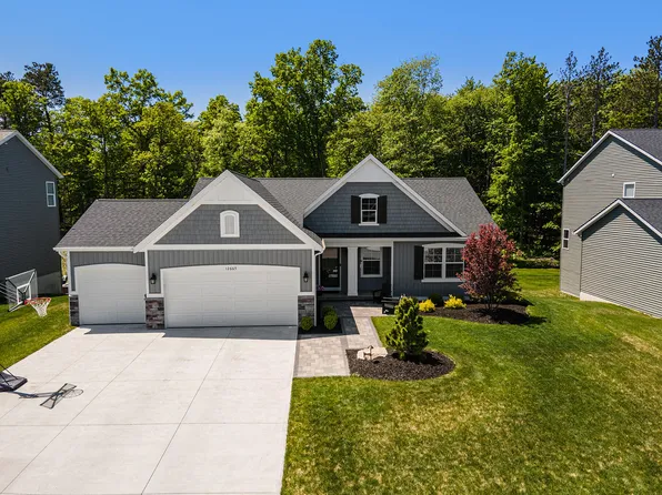12665 Riverton Rd, Grand Haven, MI 49417