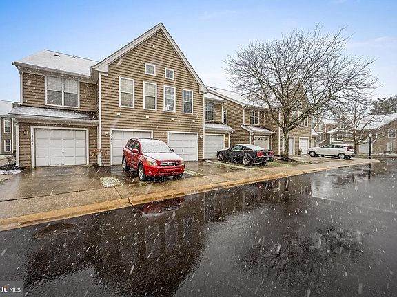 3rd image of 13805 King Gregory Way #126