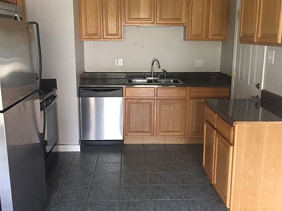 5th image of 212 Eastland Blvd