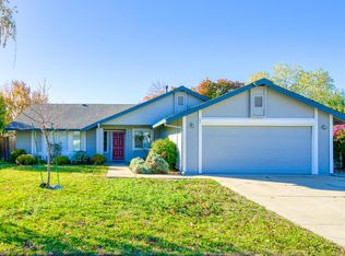 3174 Seminole Dr, Redding, CA 96001