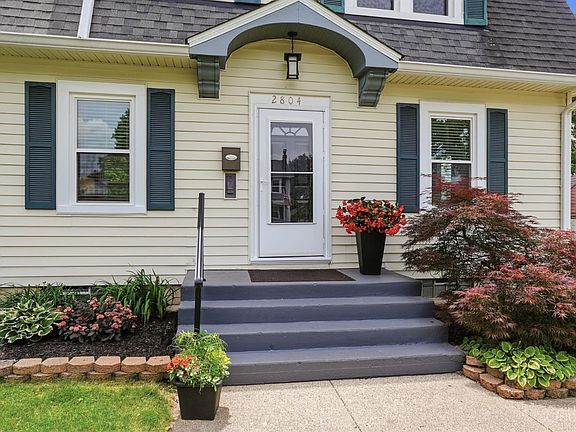 4th image of 2804 Elmo Pl