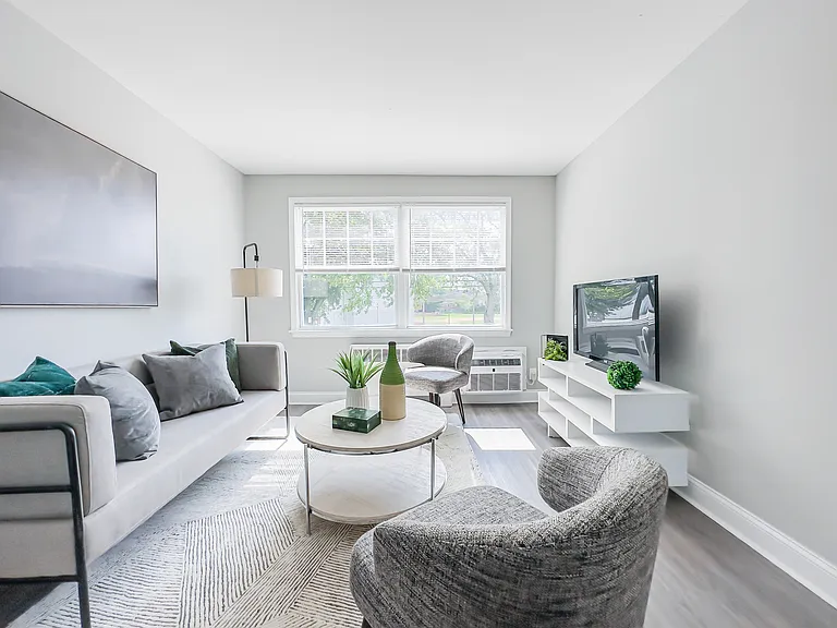 1 W Oakland Ave #15D — Photo 3