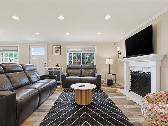 5th image of 11 Vernon Pl