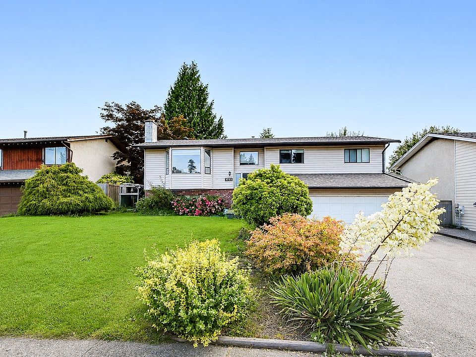 1st image of 3733 Dunsmuir Way