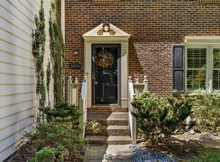 2424 Mapleton Ln, Raleigh, NC 27613