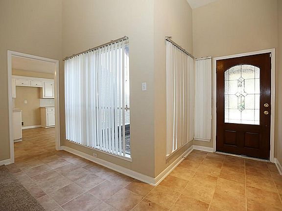 3rd image of 15351 Glenwood Park Dr
