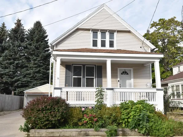4024 10th AVENUE, Kenosha, WI 53140