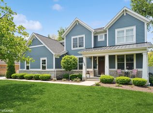 1406 Meadow Ln, Glenview, IL 60025