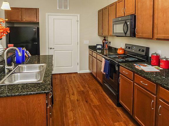 Spacious Kitchen