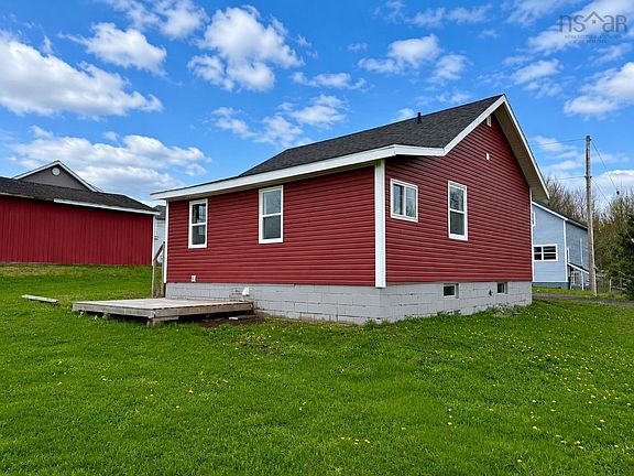 3rd image of 38 Beatons Ln