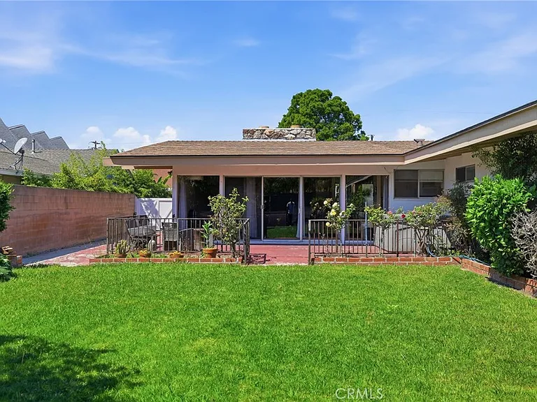 6732 Wooster Ave — Photo 35