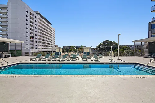 Riverview One Apartments Photo 1