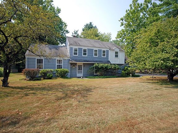 2nd image of 1716 Arrowbrook Dr