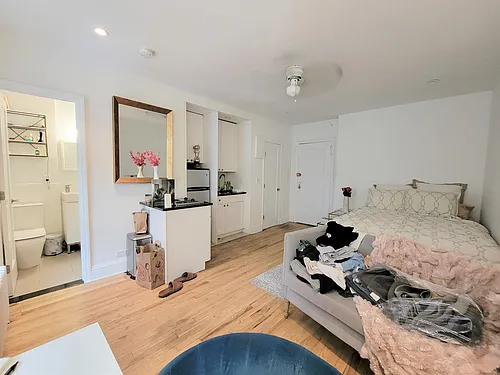 172 5th Ave #5D Photo 1