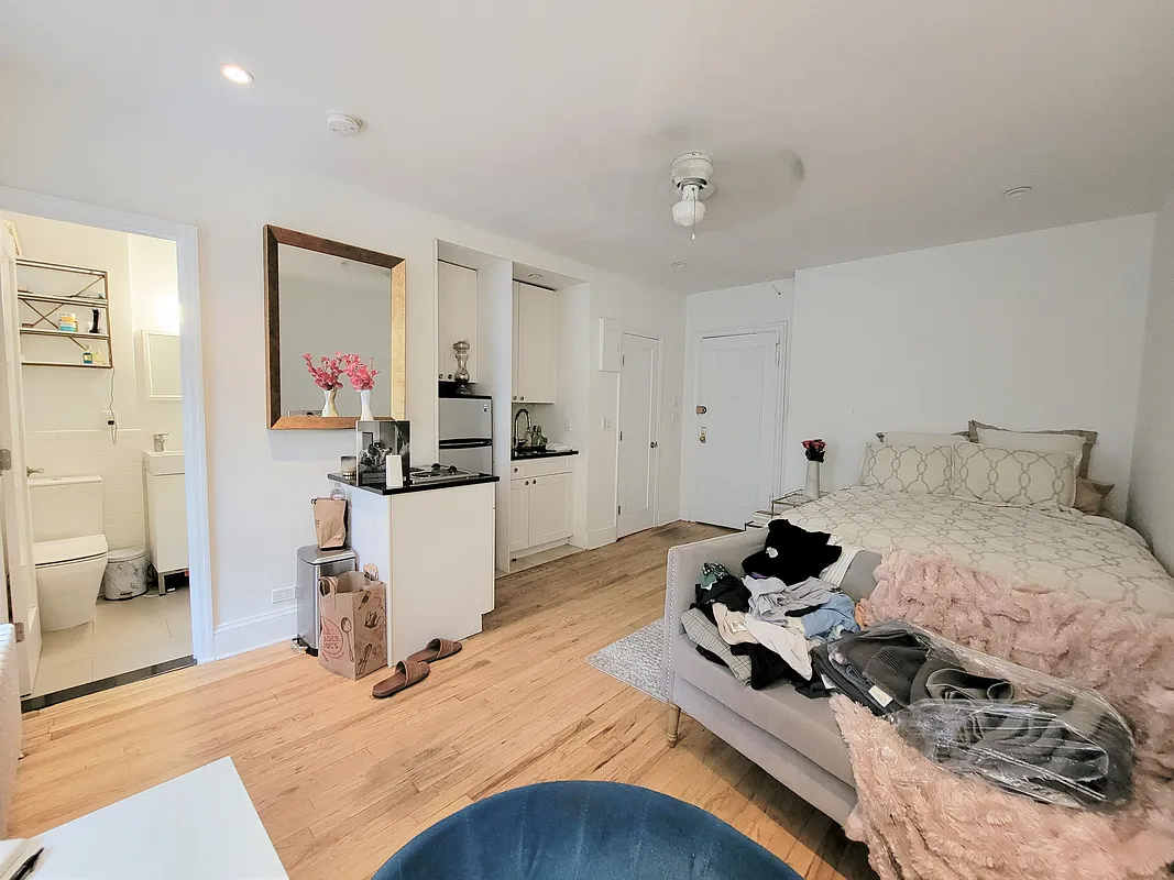 172 5th Avenue 5D