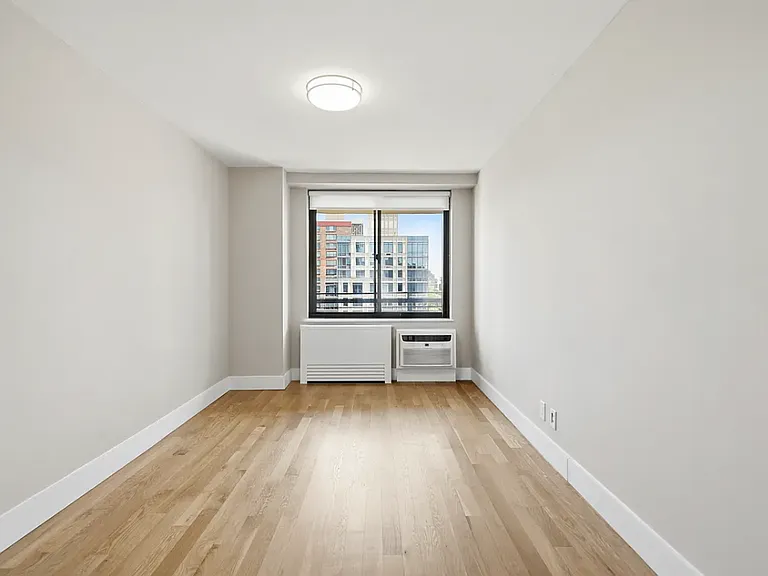 784 Columbus Ave #15C — Photo 12