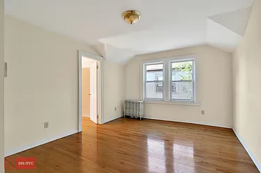 Rented by Happy 8 Realty