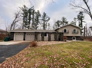 140 Black Forest Cir, Plover, WI 54467