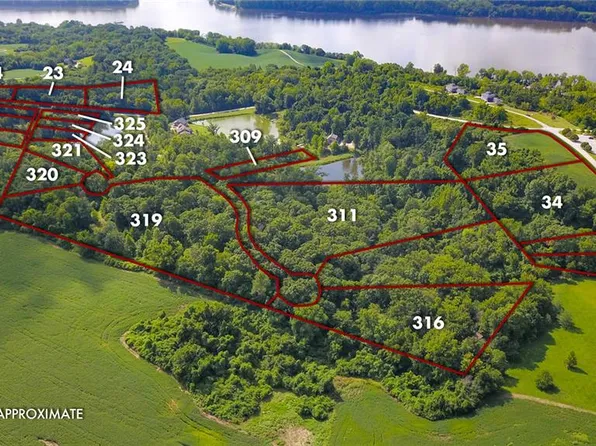 311 Deer Trail Rd, Golden Eagle, IL 62036