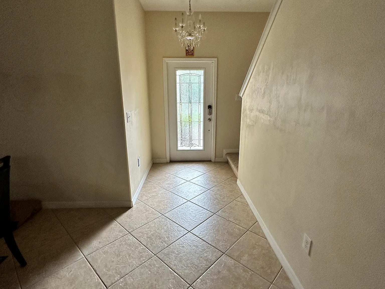 4 bed, 2.5 bath, 2419 sqft, $2,600 — Photo 3