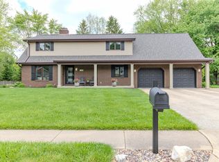 59 Hickory Ridge Dr, Morton, IL 61550