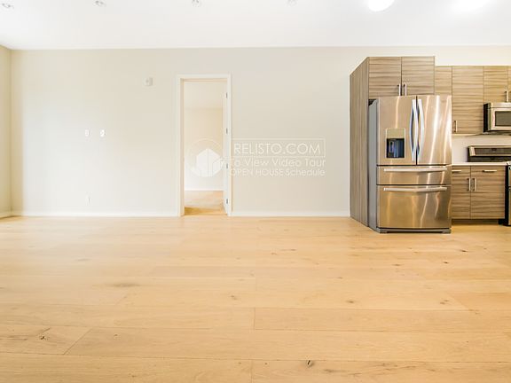 3rd image of 949 Fell St APT 6