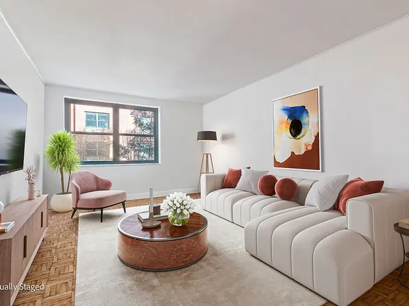 668 Washington St APT 1B, New York, NY 10014
