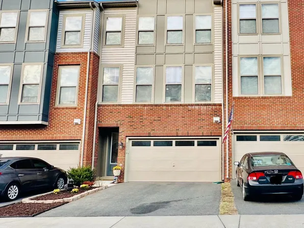 42372 Alder Forest Ter, Sterling, VA 20166