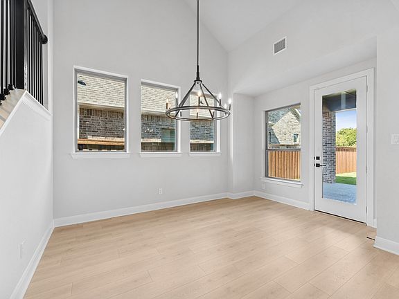 7th image of this home