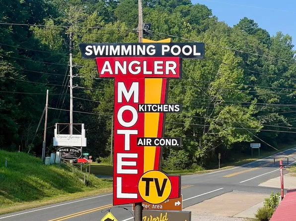 10070 Albert Pike Rd #18, Royal, AR 71968