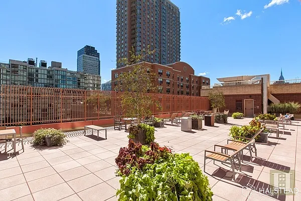 Rented by Brown Harris Stevens | media 9