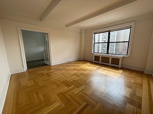 1st image of 110 W 96th St APT 12D