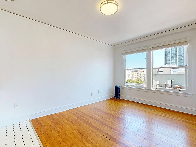 723 Ellis St #409 — Photo 2
