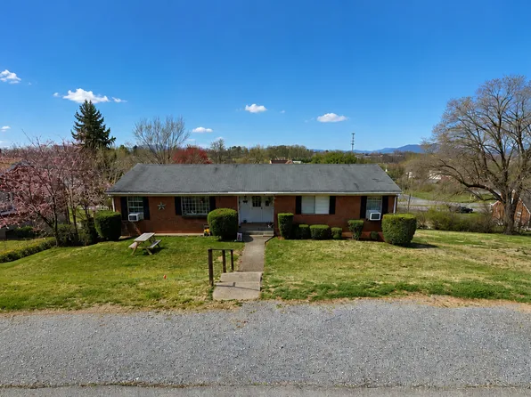 1041-1043 Jeanette Ave, Vinton, VA 24179
