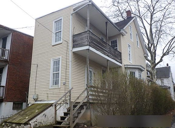 3rd image of 1810 Briggs St