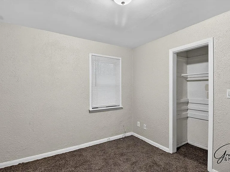 11716 Burt Rd — Photo 7