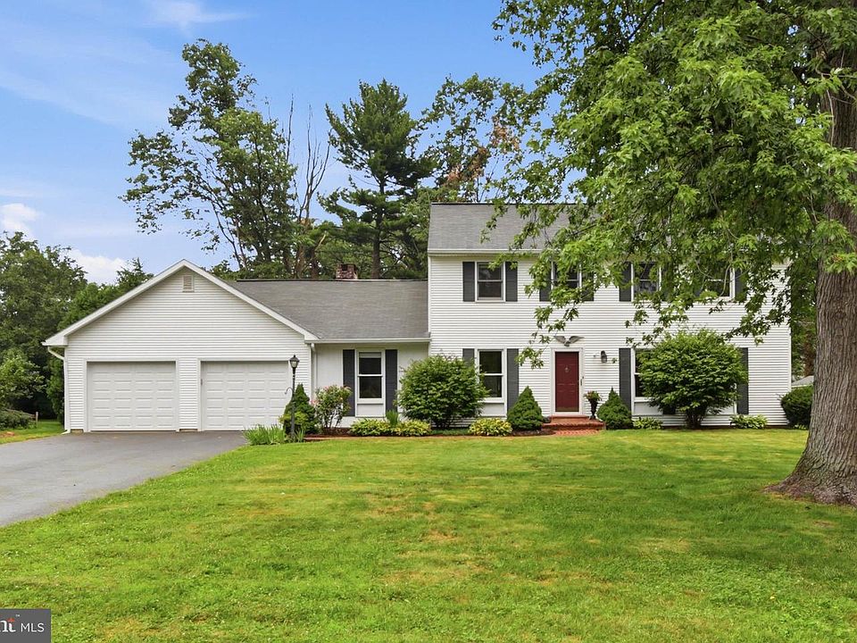 1st image of 361 Teddy Ave