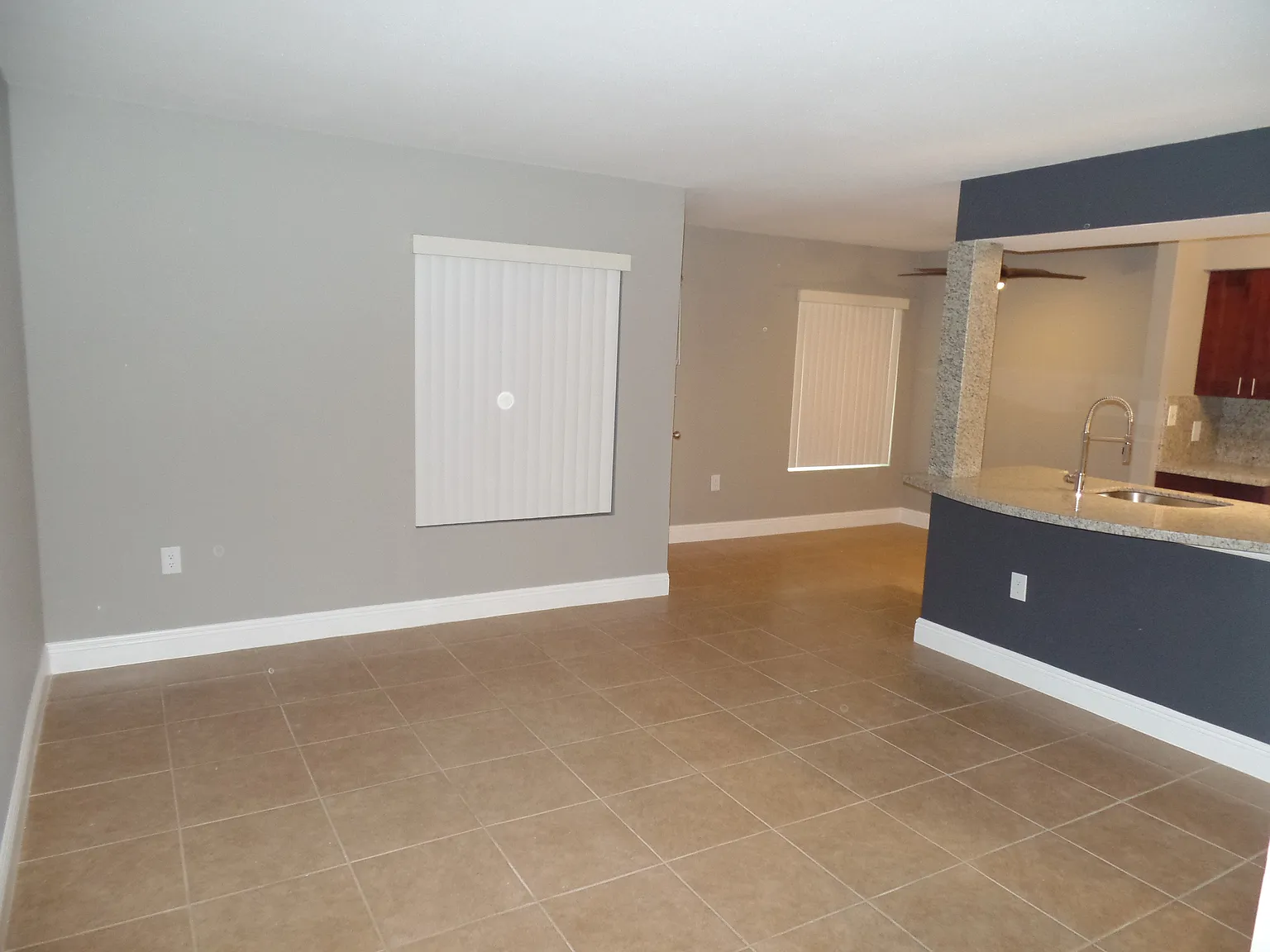 1 bed, 860 sqft, $1,895 — Photo 4