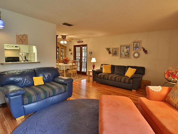 3rd image of 828 Avondale Ave