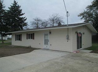 117 Avalon Dr, New Castle, PA 16101