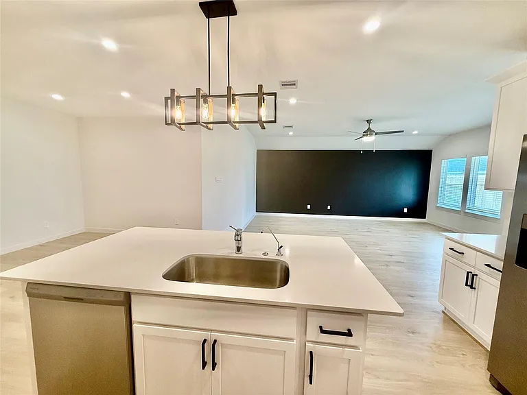 30406 Canterbury Fields Dr — Photo 12