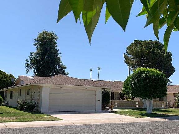 3rd image of 10859 W Cheryl Dr